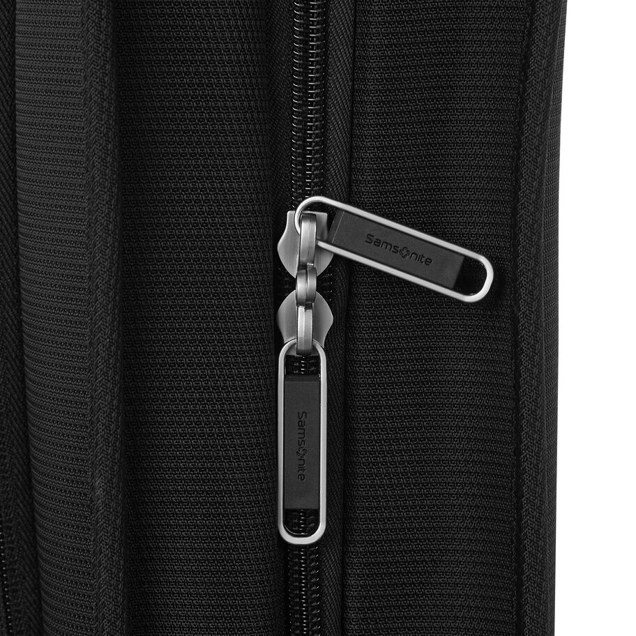 Samsonite UpLift Bifold Garment Bag