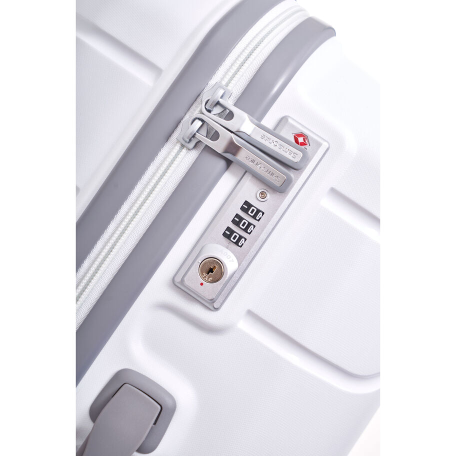 Samsonite Freeform Medium Spinner , , 782561908_24Spin_4_Side_TSA_Lock